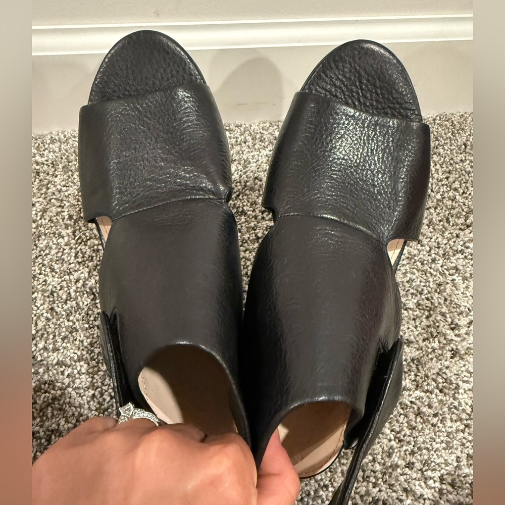 Naya Seeker black leather wedge sandal high heels, size 7.5 - Picture 6 of 13